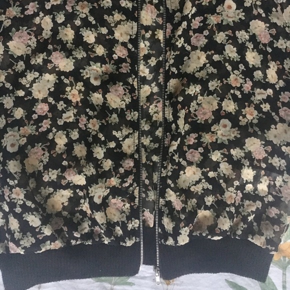 Flower Zipper Jacket - Picture 4 of 6